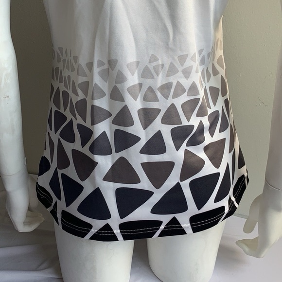 Balance Tank Top Triangle Pattern Large - Picture 9 of 9